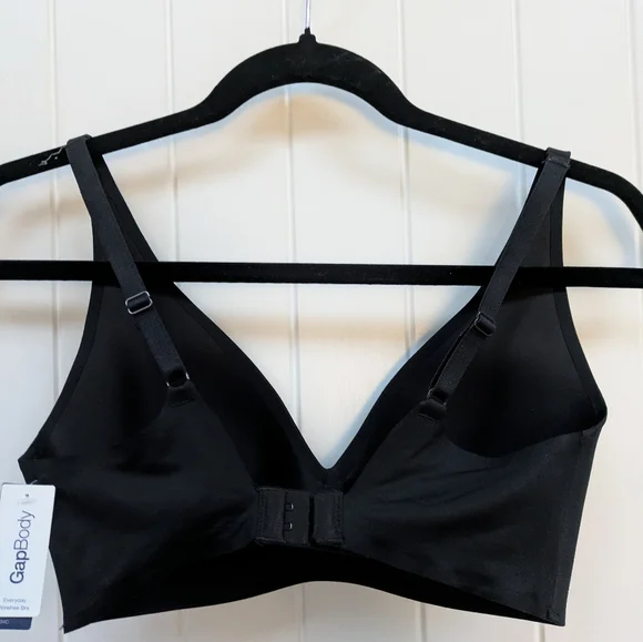GapBody Everyday Wire-free Black Bra - Picture 3 of 5